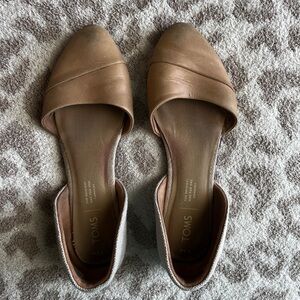 TOMS Women's Tan Flats
